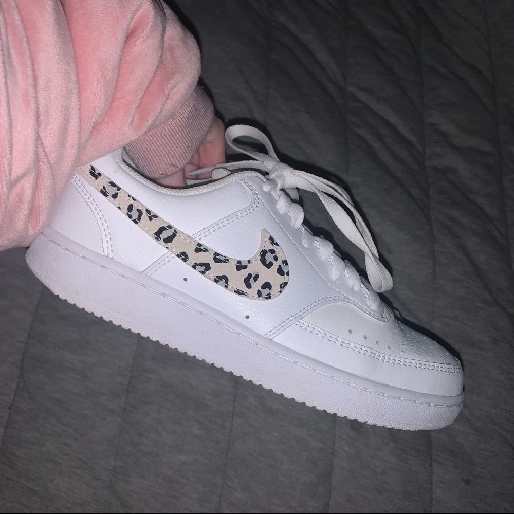 nike leopard court visions